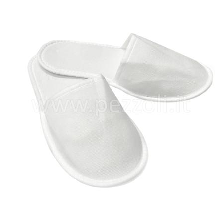 BASIC Pair Close Slippers €0,56 (Box 150 pair)